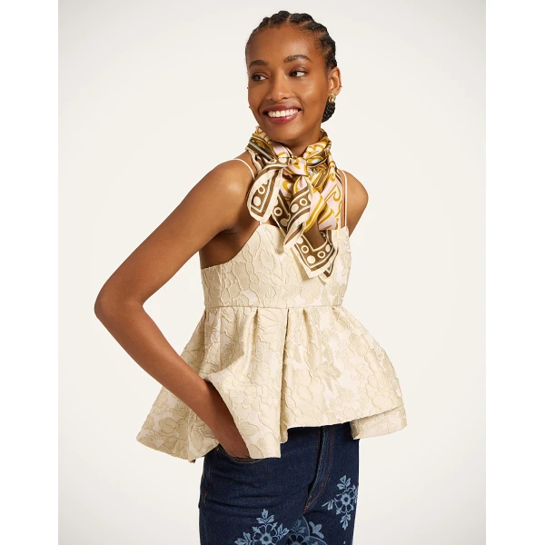 La DoubleJ Foulard 90 in Cocoon Brown, view 2