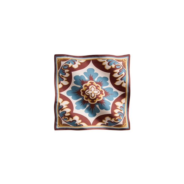La DoubleJ Foulard 90 in Palazzo Chocolate at Coveti