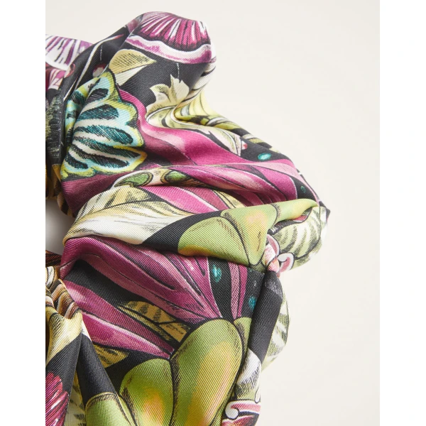 La DoubleJ Giga Scrunchie in Fun-Gi Green, view 3
