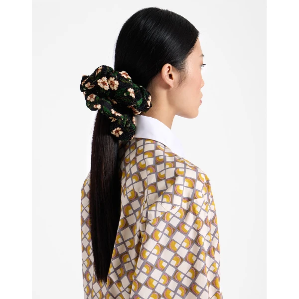 La DoubleJ Giga Scrunchie in Mayfair Black, view 2