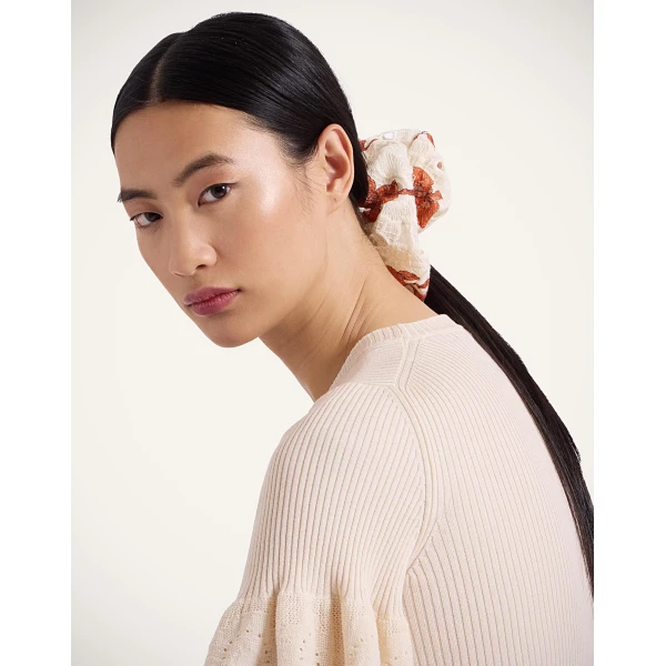 La DoubleJ Giga Scrunchie in Mini Iris Dark Orange, view 2