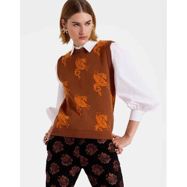 La DoubleJ Gryphos Gilet in Brown Knit, view 2