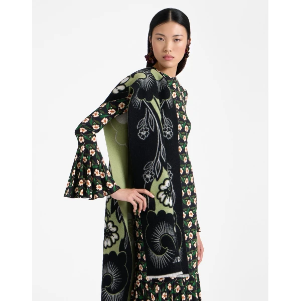 La DoubleJ Herald Scarf 50 in Mayfair Black, view 2