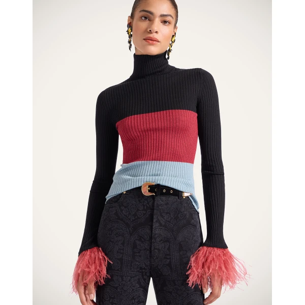 La DoubleJ High Kick Top in Color Block Black & Burgundy, view 2