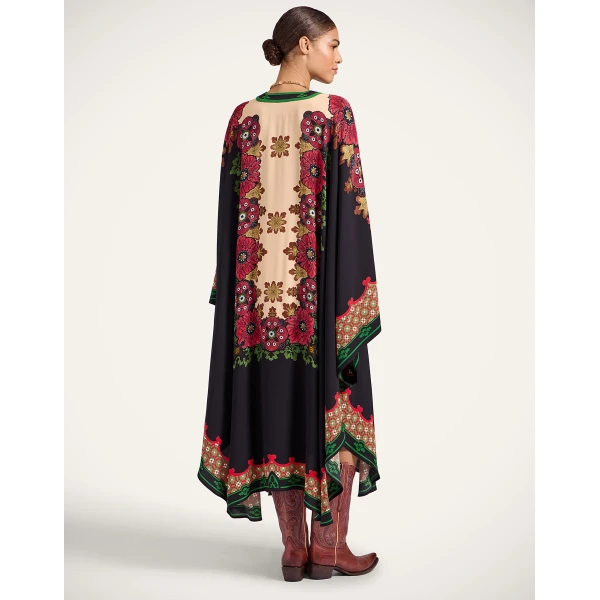 La DoubleJ Karis Kaftan in Bounty Red | kaftan | Coveti