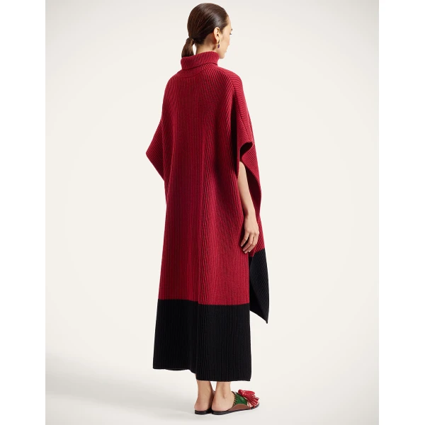 La DoubleJ Make An Entrance Cape Bicolor in Bicolor Burgundy and Black at Coveti
