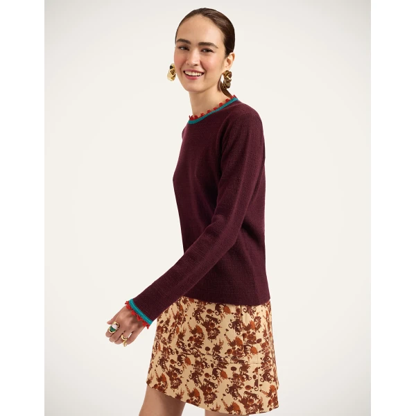 La DoubleJ Picket Crew Neck in Burgundy at Coveti