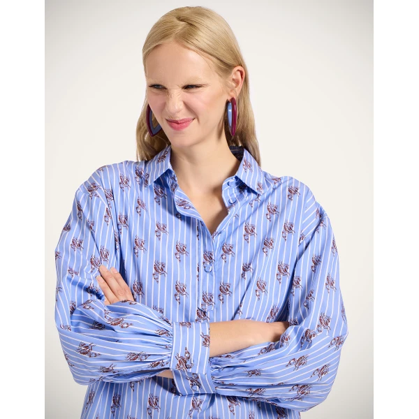 La DoubleJ Poet Shirt in Gryphos Light Blue, view 5