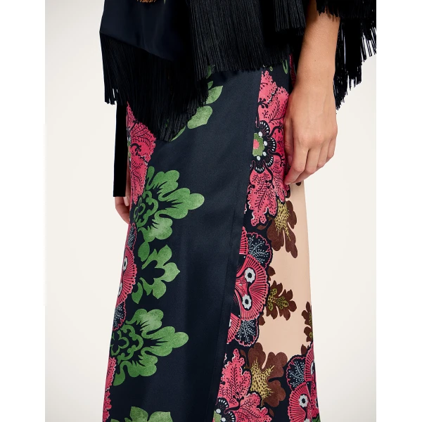 La DoubleJ Sarong Skirt in Bounty Red | Skirts | Coveti