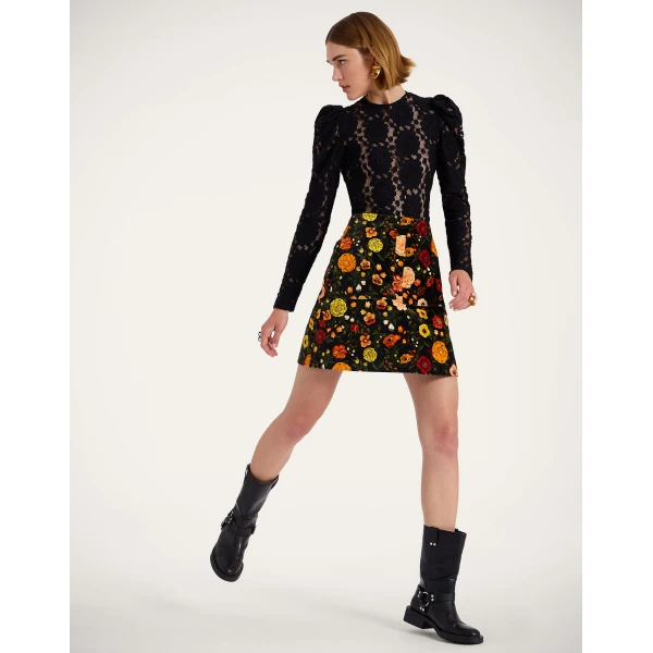 La DoubleJ Short Skirt in Botticelli Black, view 4