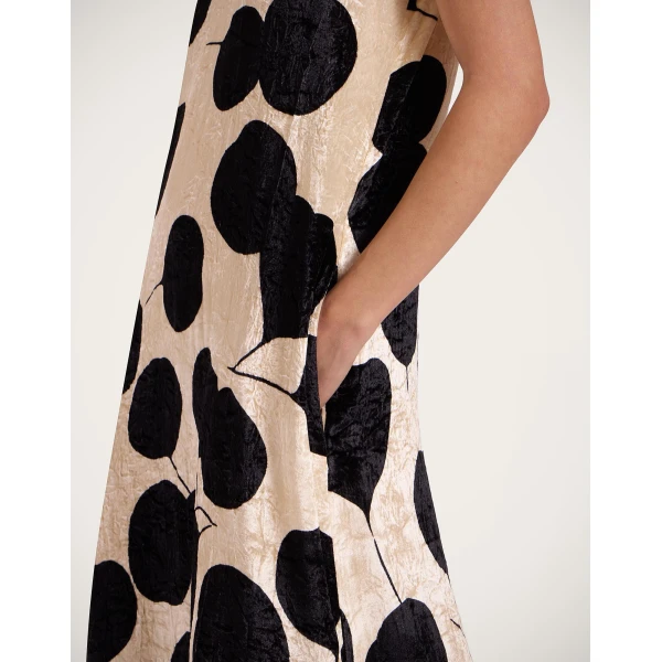 La DoubleJ Swing Dress in Lunaria Light Pink, view 4