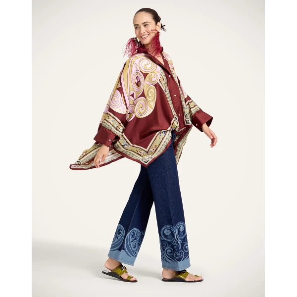 La DoubleJ The Cropped Flare Jean in Kells Indigo at Coveti