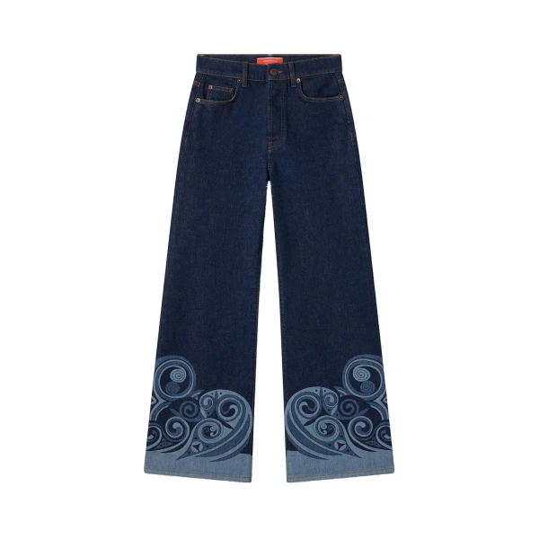 La DoubleJ The Cropped Flare Jean in Kells Indigo at Coveti