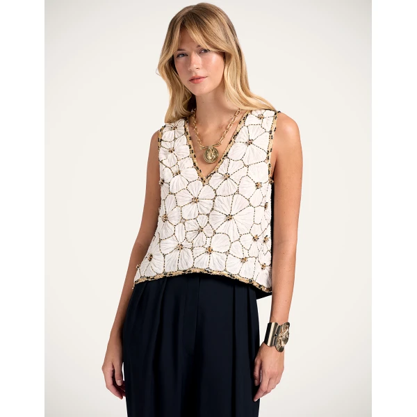 La DoubleJ V-Neck Scala Top in White | Tops | Coveti