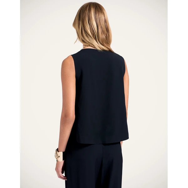 La DoubleJ V-Neck Scala Top in White | Tops | Coveti