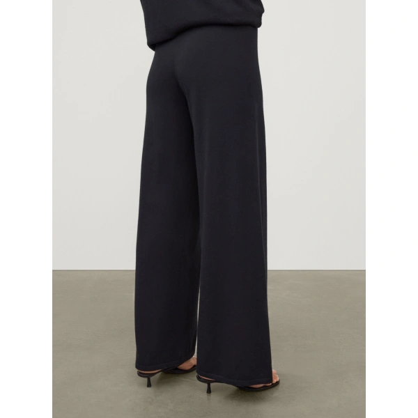 Lisa Yang Aina Trousers in Noir