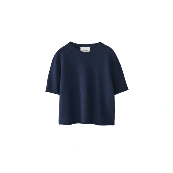 Cila T-shirt in Navy