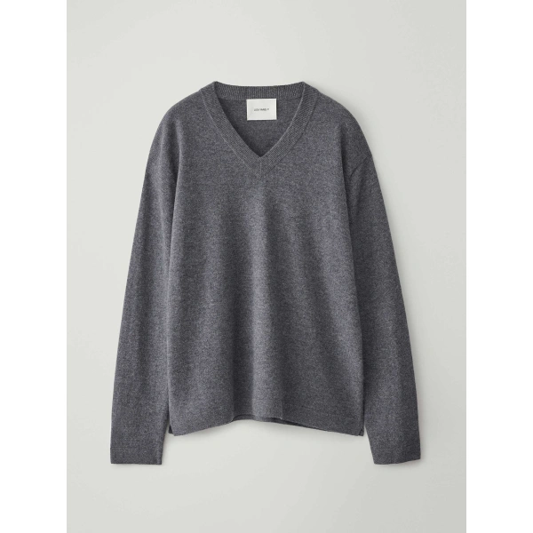 Lisa Yang Clayton Sweater in Graphite | Knitwear | Coveti