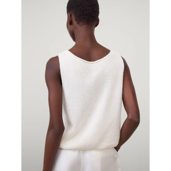 Lisa Yang Devine Vest in Cream