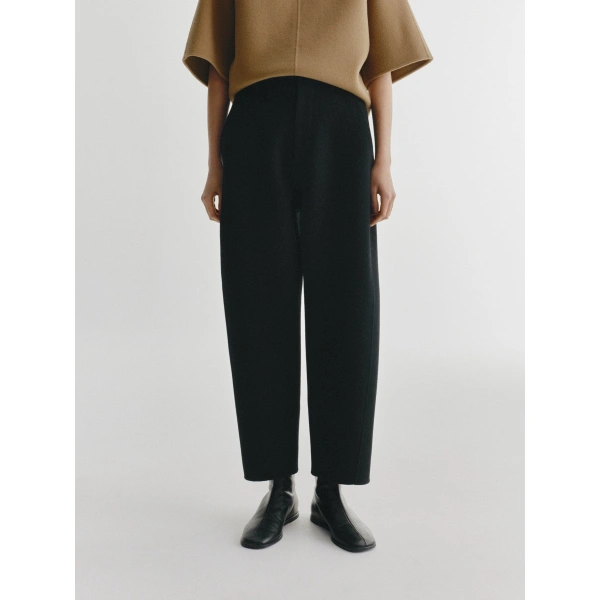 Lisa Yang Doublé Barrel Trousers in Black