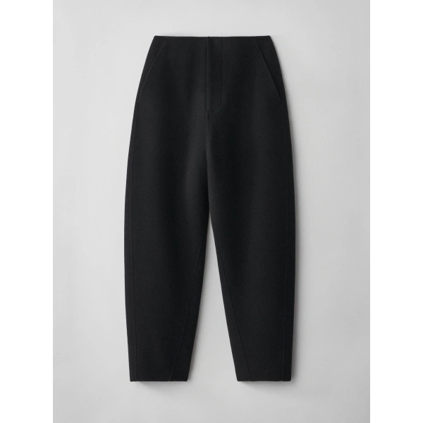 Lisa Yang Doublé Barrel Trousers in Black | Pants | Coveti