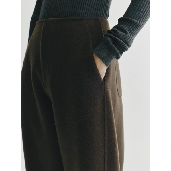 Lisa Yang Doublé Barrel Trousers in Dark Cedar