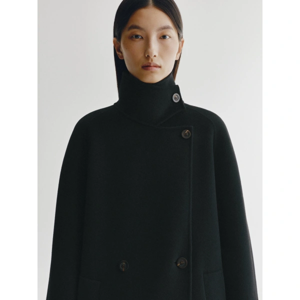 Lisa Yang Doublé Button Coat in Black