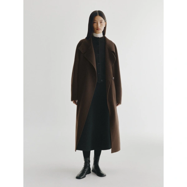 Lisa Yang Doublé Button Coat in Dark Oak