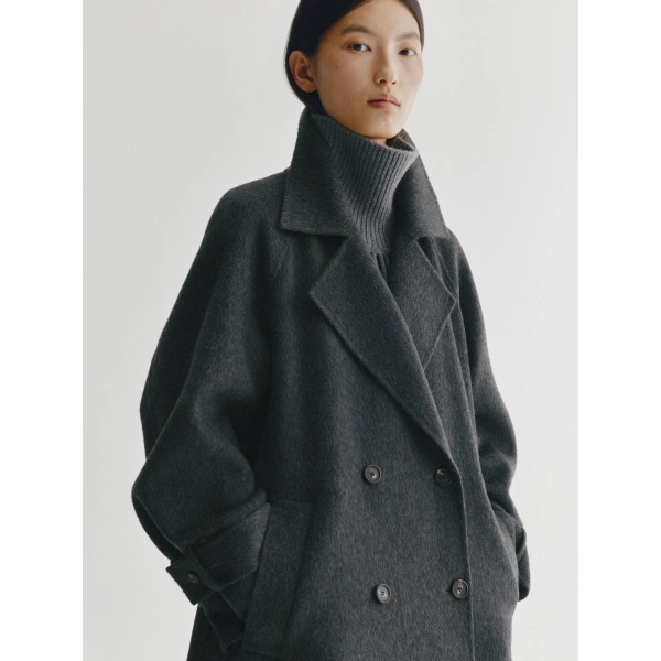 Lisa Yang Doublé Trench Coat in Dark Graphite