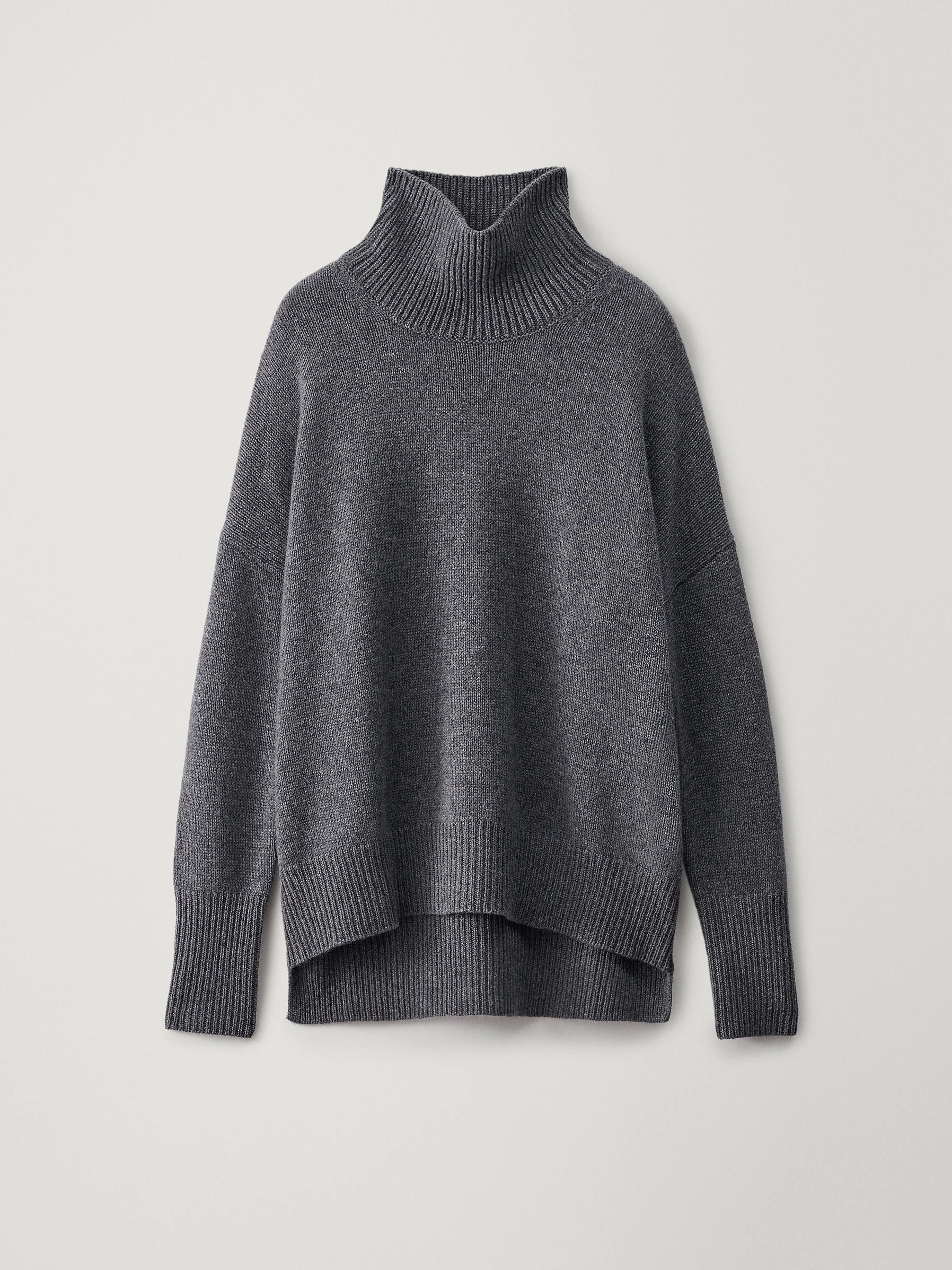 Lisa Yang Heidi Sweater in Graphite Lisa Yang Heidi Sweater in Graphite | Cashmere Sweaters | Coveti