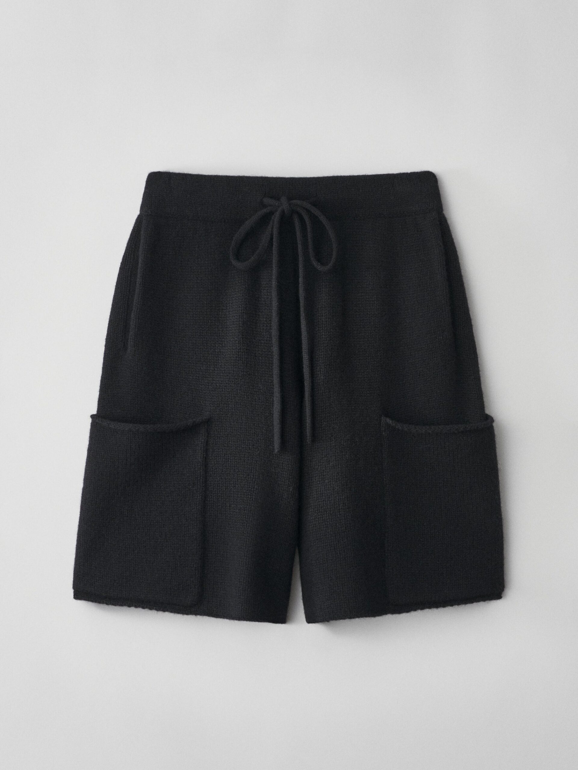 Lisa Yang Henli Shorts in Black Lisa Yang Henli Shorts in Black | Shorts | Coveti