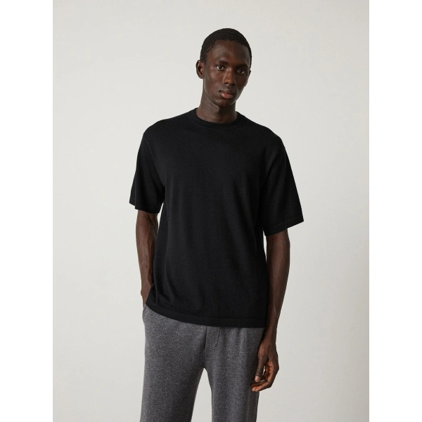 Lisa Yang Johannes T-shirt in Black