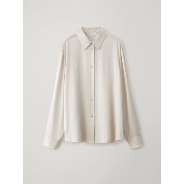 Long Sleeved Button-Up Shirt in Champagne