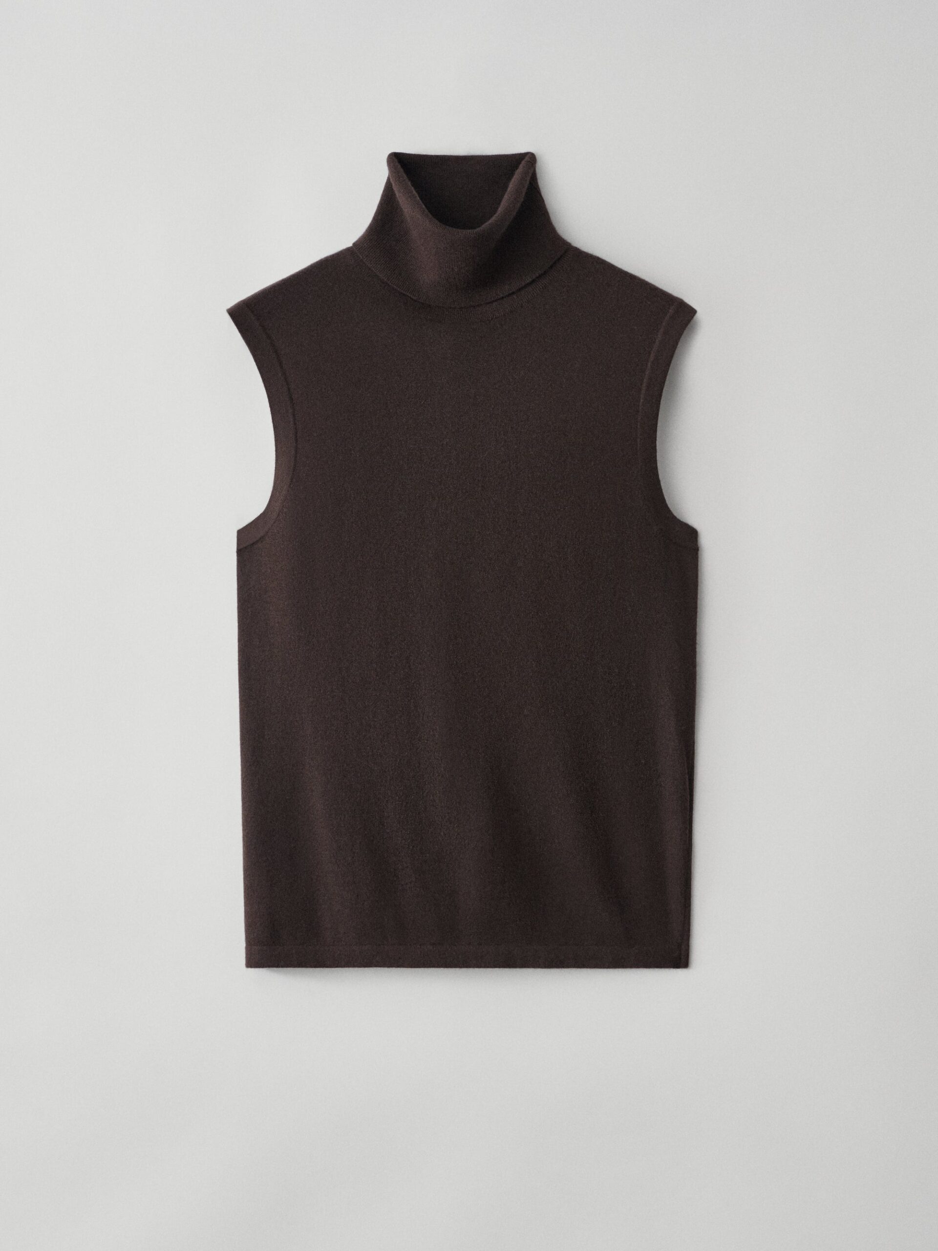 Lisa Yang Marelyn Top in Earth Lisa Yang Marelyn Top in Earth | Tops | Coveti
