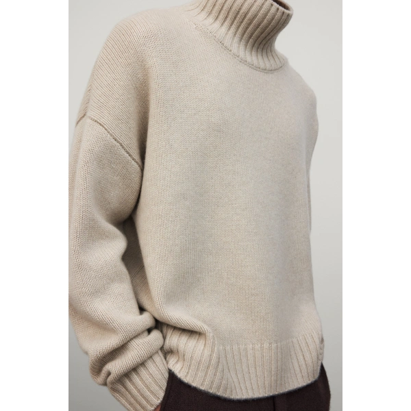 Lisa Yang Olai Sweater in Oyster