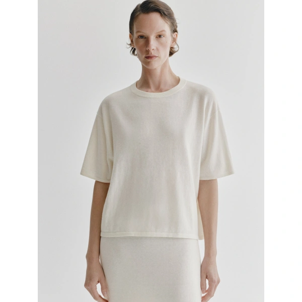 Lisa Yang Rubie T-shirt in Salt