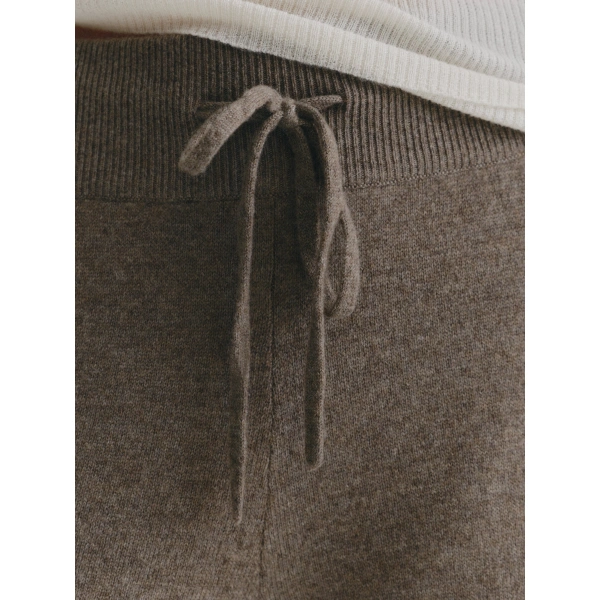 Lisa Yang Sofi Trousers in Truffle