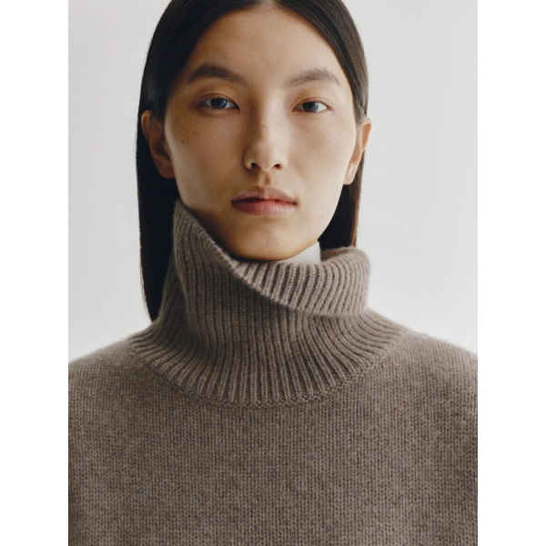 Lisa Yang Zerlina Sweater in Truffle