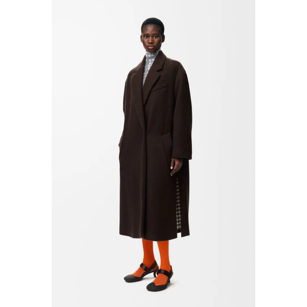 Coat in Cashmere, Brown - Image 2