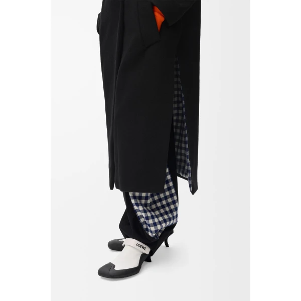 Coat in Wool and Cashmere, Black - Image 4