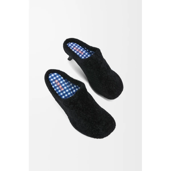 Dive Mule in Shearling, Black - Image 4