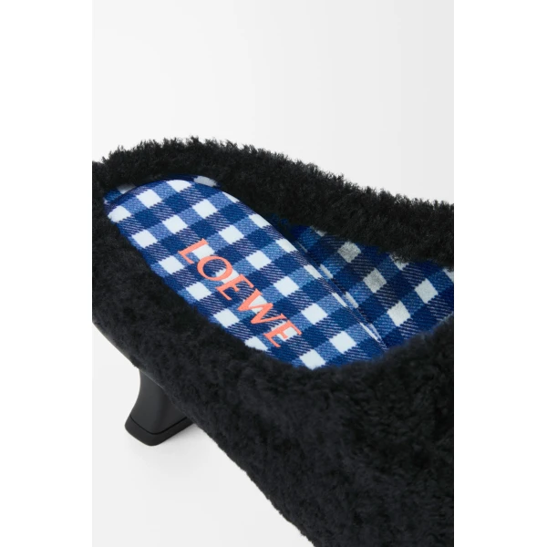 Dive Mule in Shearling, Black - Image 5