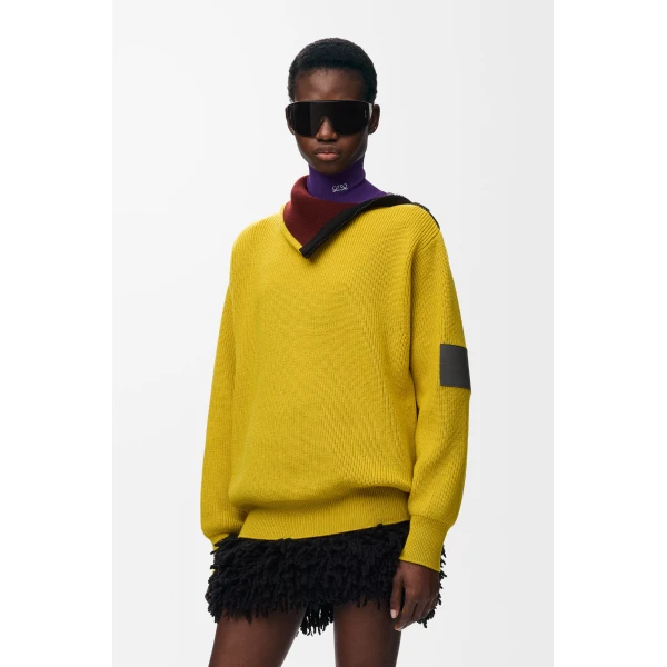 Zip-up Sweater in Wool, Olive Green - Image 3