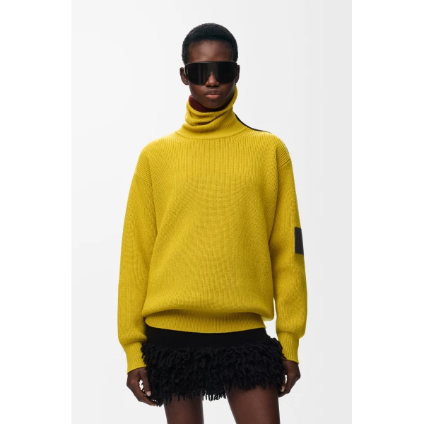 Zip-up Sweater in Wool, Olive Green - Image 4