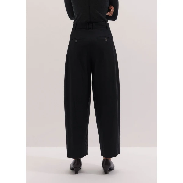 ME+EM Exaggerated Taper Trouser in Black