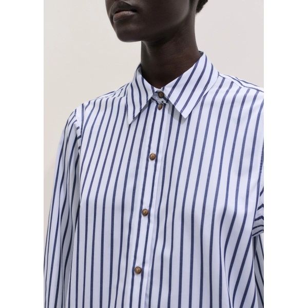 ME+EM Relaxed Forever Shirt in Soft White/Navy, view 4 | Shirts | Coveti