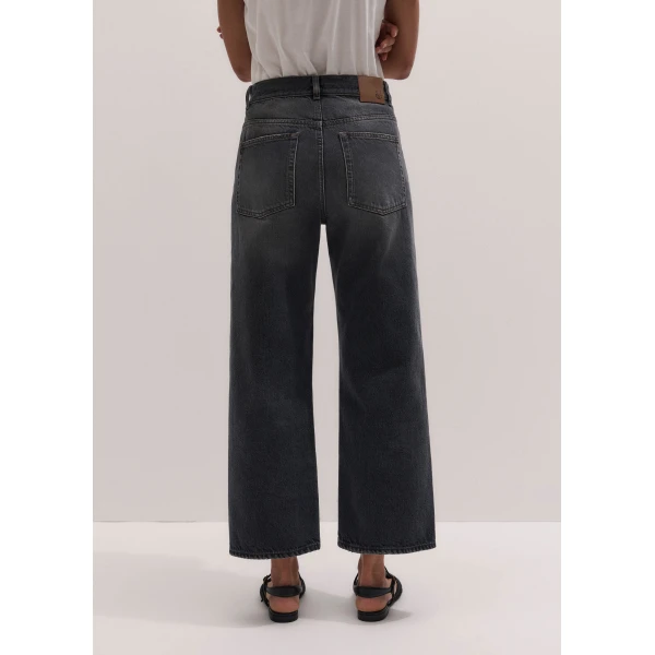 ME+EM Relaxed Straight Crop Jean in Charcoal Wash