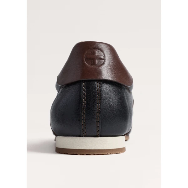 ME+EM Retro Runner in Black/Brown