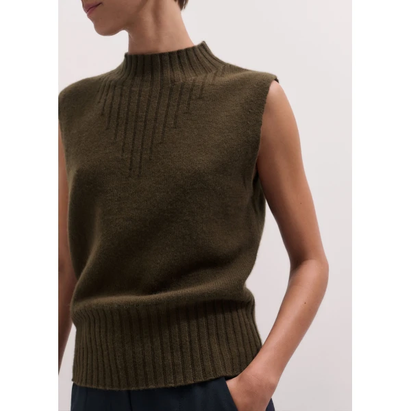 ME+EM Straight Knit Vest in Bronzed Brown