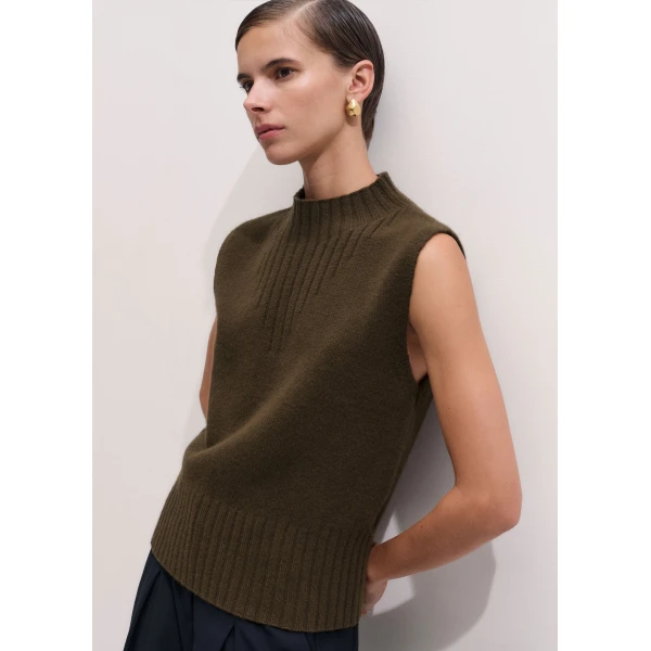 ME+EM Straight Knit Vest in Bronzed Brown